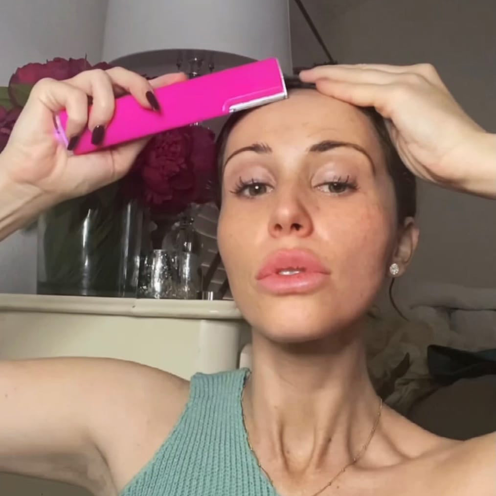VelviTouch Dermaplaning Tool